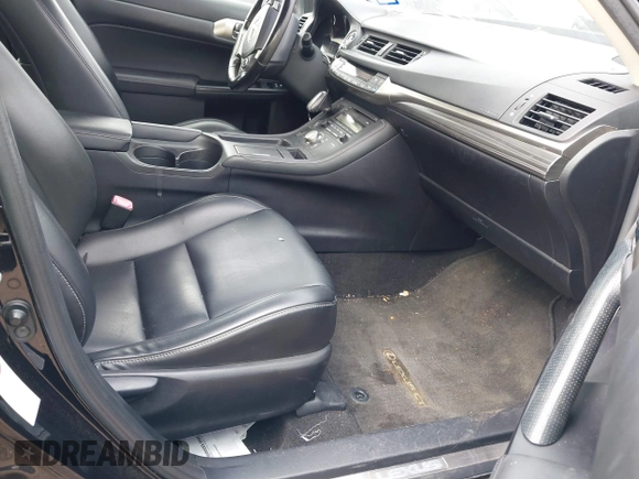 2015 Lexus CT 200h z VIN JTHKD5BH2F2232737, wystawiony jako IAAI lot #41592575 z przebiegiem 91 211 mil mil oraz . Historia ofert i sprzedaży dostępna na DreamBid. Obrazek 5.