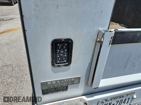 2019 Ford F-250 XL z VIN 1FT7W2B66KEC90809, wystawiony jako IAAI lot #42845140 z przebiegiem 204 526 mil mil oraz . Historia ofert i sprzedaży dostępna na DreamBid. Obrazek 1.