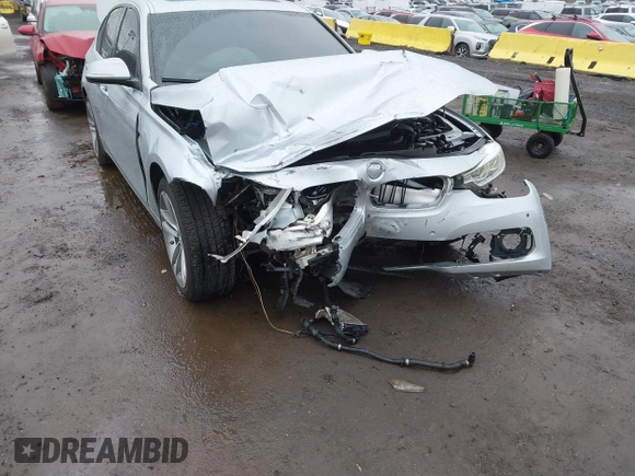 2017 BMW 3 Series 340i xDrive with VIN WBA8B7G34HNU38277, listed as a IAAI auction lot 41854202 with 150,732 mi miles and . Bid and sale history available at DreamBid. Image 6.