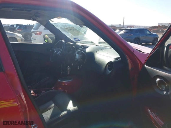 2016 Nissan Juke S with VIN JN8AF5MR8GT601274, listed as a IAAI auction lot 41837920 with 100,856 mi miles. Bid and sale history available at carsss.com. Image 5.