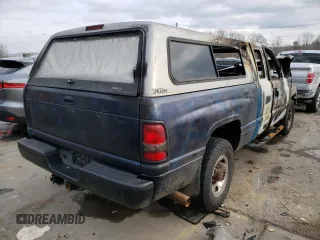 1998 Dodge 2500 z VIN 1B7KC23W1WJ160340, wystawiony jako Copart lot #88930925 z przebiegiem Nie podano mil oraz Szkoda całkowita • Salvage title. Historia ofert i sprzedaży dostępna na DreamBid. Obrazek 3.