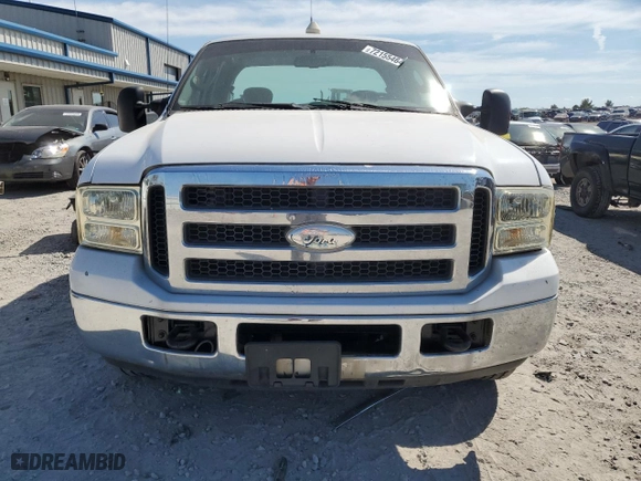 2006 Ford Super Duty F-250 XL with VIN 1FTSX20P76EB07328, listed as a Copart auction lot 72155464 with 189,354 mi miles and Salvage Title. Bid and sale history available at carsss.com. Image 5.