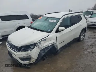 2019 Jeep Compass Latitude with VIN 3C4NJDBB3KT766898, listed as a Copart auction lot 85797534 with 17,398 mi miles and Salvage title. Bid and sale history available at DreamBid. Image 1.