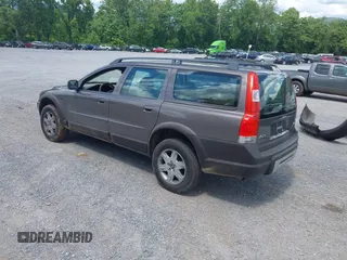 2005 Volvo XC70 with VIN YV1SZ592751180346, listed as a IAAI auction lot 42316058 with 201,938 mi miles and . Bid and sale history available at DreamBid. Image 3.
