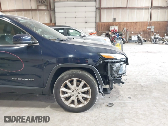 2015 Jeep Cherokee Limited with VIN 1C4PJMDB4FW775065, listed as a IAAI auction lot 42044247 with 125,131 mi miles and . Bid and sale history available at DreamBid. Image 18.