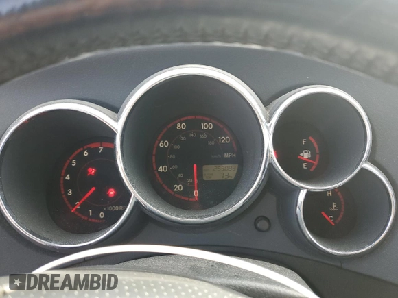 2004 Toyota Matrix Std with VIN 2T1LR38E14C177656, listed as a Copart auction lot 55081515 with 253,083 mi miles and Clean Title. Bid and sale history available at DreamBid. Image 9.