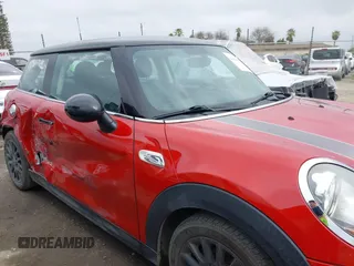 2014 MINI Hardtop S z VIN WMWXM7C51ET985947, wystawiony jako IAAI lot #41648463 z przebiegiem 99 152 mil mil oraz . Historia ofert i sprzedaży dostępna na DreamBid. Obrazek 14.