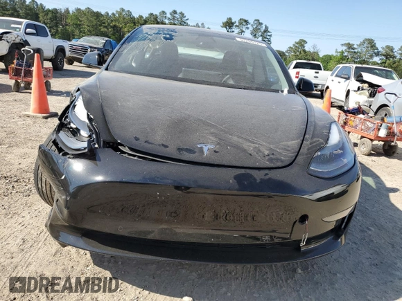 2022 Tesla Model 3 z VIN 5YJ3E1EA8NF147598, wystawiony jako Copart lot #53286125 z przebiegiem Nie podano mil oraz Szkoda całkowita • Salvage title. Historia ofert i sprzedaży dostępna na DreamBid. Obrazek 5.