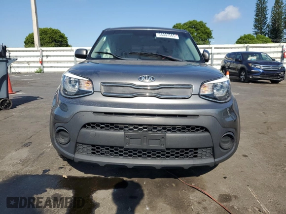 2019 Kia Soul z VIN KNDJN2A29K7010411, wystawiony jako Copart lot #58007565 z przebiegiem 52 203 mil mil oraz Szkoda całkowita • Salvage title. Historia ofert i sprzedaży dostępna na DreamBid. Obrazek 5.