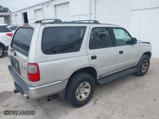 2000 Toyota 4Runner with VIN JT3GM84R0Y0062962, listed as a IAAI auction lot 41270947 with 290,280 mi miles. Bid and sale history available at carsss.com. Image 4.