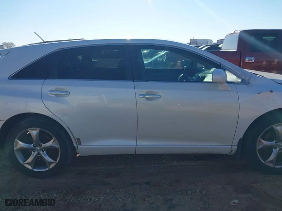 2009 Toyota Venza with VIN 4T3ZK11A39U003031, listed as a IAAI auction lot 41212216 with 171,143 mi miles. Bid and sale history available at carsss.com. Image 14.
