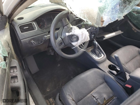 2011 Volkswagen Jetta Sedan SE PZEV with VIN 3VWDZ7AJ8BM389345, listed as a Copart auction lot 44810155 with 0 mi miles and Salvage Title. Bid and sale history available at carsss.com. Image 8.