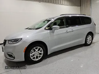 2022 Chrysler Pacifica Touring L z VIN 2C4RC1BG0NR167373, wystawiony jako Copart lot #56071675 z przebiegiem 60 107 mil mil oraz Czysty tytuł • Clean title. Historia ofert i sprzedaży dostępna na DreamBid. Obrazek 1.