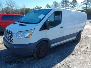 2017 Ford Transit z VIN 1FTYE1YMXHKB21619, wystawiony jako IAAI lot #41330733 z przebiegiem 152 649 mil mil oraz . Historia ofert i sprzedaży dostępna na DreamBid. Obrazek 2.