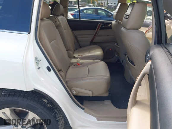 2013 Toyota Highlander Limited with VIN 5TDYK3EH0DS095515, listed as a IAAI auction lot 42251154 with 99,026 mi miles and . Bid and sale history available at DreamBid. Image 8.