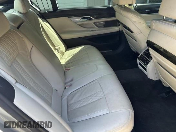2020 BMW 7 Series 750i xDrive with VIN WBA7U2C05LGJ59633, listed as a Copart auction lot 59625975 with 73,471 mi miles and Clean title. Bid and sale history available at DreamBid. Image 6.
