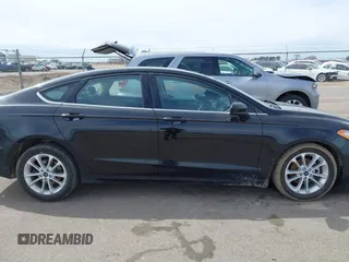 2019 Ford Fusion SE with VIN 3FA6P0H71KR255482, listed as a IAAI auction lot 41890864 with 125,077 mi miles. Bid and sale history available at carsss.com. Image 13.