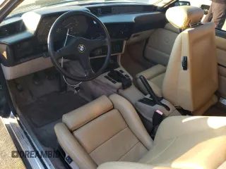 1987 BMW M6 z VIN WBAEE1405H2560004, wystawiony jako Copart lot #85741934 z przebiegiem 124 692 mil mil oraz Czysty tytuł • Clean title. Historia ofert i sprzedaży dostępna na DreamBid. Obrazek 8.