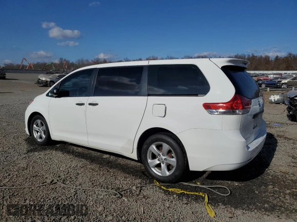 2014 Toyota Sienna L с VIN 5TDZK3DC5ES451825, выставлен на аукционе Copart как лот 79619074 с пробегом 151 146 миль миль и Списание • Salvage title. История ставок и продаж доступна на DreamBid. Изображение 2.