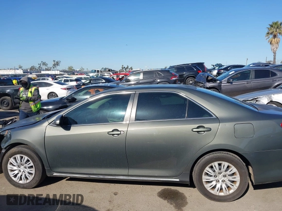 2014 Toyota Camry L with VIN 4T1BF1FK7EU731591, listed as a IAAI auction lot 41917728 with 85,504 mi miles. Bid and sale history available at carsss.com. Image 15.