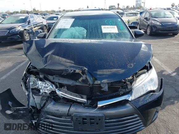 2015 Toyota Camry XLE z VIN 4T4BF1FK3FR507807, wystawiony jako IAAI lot #41423295 z przebiegiem 100 080 mil mil oraz . Historia ofert i sprzedaży dostępna na DreamBid. Obrazek 13.