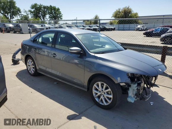 2011 Volkswagen Jetta Sedan SE w/Convenience & Sunroof PZEV with VIN 3VWDZ7AJ6BM120423, listed as a Copart auction lot 53132545 with 87,037 mi miles and Salvage Title. Bid and sale history available at carsss.com. Image 4.