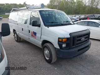 2012 Ford E-Series Commercial z VIN 1FTNS2EL3CDA01932, wystawiony jako IAAI lot #42074606 z przebiegiem 236 351 mil mil oraz . Historia ofert i sprzedaży dostępna na DreamBid. Obrazek 1.