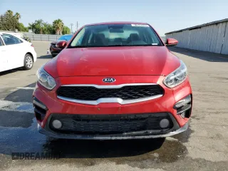 2019 Kia Forte LXS z VIN 3KPF24AD8KE126372, wystawiony jako Copart lot #61846295 z przebiegiem 94 393 mil mil oraz Czysty tytuł • Clean title. Historia ofert i sprzedaży dostępna na DreamBid. Obrazek 5.