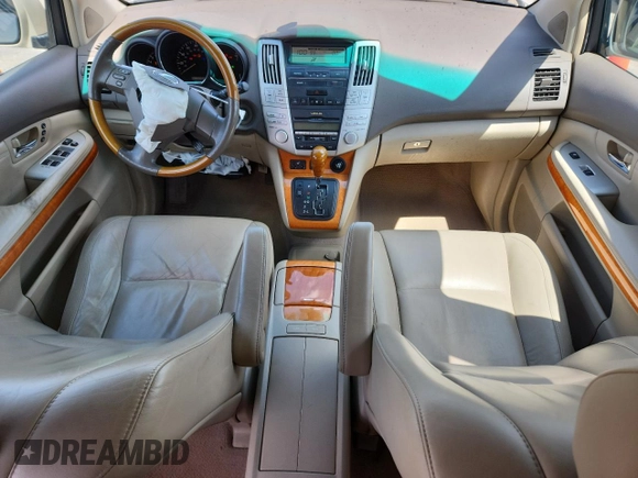 2005 Lexus RX 330 z VIN 2T2HA31U15C047095, wystawiony jako Copart lot #62341385 z przebiegiem 165 999 mil mil oraz Nie do naprawy • Non repairable. Historia ofert i sprzedaży dostępna na DreamBid. Obrazek 8.