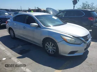 2016 Nissan Altima S z VIN 1N4AL3AP0GN341281, wystawiony jako IAAI lot #41869932 z przebiegiem 112 808 mil mil oraz . Historia ofert i sprzedaży dostępna na DreamBid. Obrazek 1.