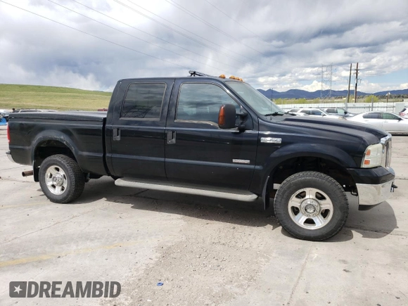 2005 Ford F-350 XL с VIN 1FTWW31P25EA36689, выставлен на аукционе Copart как лот 54117095 с пробегом 230 370 миль миль и Списание • Salvage title. История ставок и продаж доступна на DreamBid. Изображение 4.