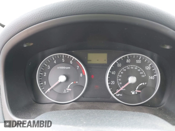 2006 Hyundai Accent GLS z VIN KMHCN46C76U038040, wystawiony jako IAAI lot #42220455 z przebiegiem 140 413 mil mil oraz . Historia ofert i sprzedaży dostępna na DreamBid. Obrazek 7.