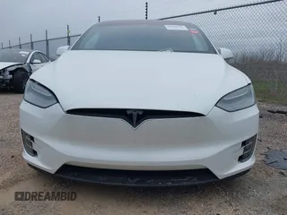 2020 Tesla Model X Long Range with VIN 5YJXCDE2XLF284847, listed as a IAAI auction lot 41595151 with 29,466 mi miles. Bid and sale history available at carsss.com. Image 20.