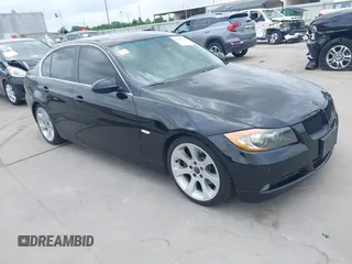 2006 BMW 3 Series 330i z VIN WBAVB33506PS05596, wystawiony jako IAAI lot #41979085 z przebiegiem 241 177 mil mil oraz . Historia ofert i sprzedaży dostępna na DreamBid. Obrazek 1.