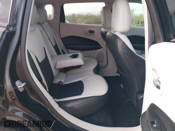2019 Jeep Compass Latitude с VIN 3C4NJCBB2KT676877, выставлен на аукционе IAAI как лот 40476887 с пробегом Не указан миль и . История ставок и продаж доступна на DreamBid. Изображение 8.