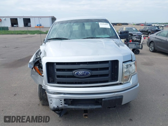 2012 Ford F-150 XL z VIN 1FTFX1EF4CKE22564, wystawiony jako IAAI lot #42444005 z przebiegiem 127 308 mil mil oraz . Historia ofert i sprzedaży dostępna na DreamBid. Obrazek 12.