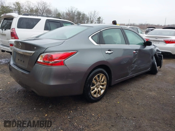 2015 Nissan Altima 2.5 S with VIN 1N4AL3APXFN892087, listed as a IAAI auction lot 41767607 with 140,750 mi miles. Bid and sale history available at carsss.com. Image 4.