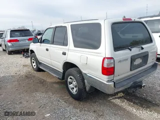 2000 Toyota 4Runner with VIN JT3GM84R6Y0055563, listed as a IAAI auction lot 41885830 with 243,885 mi miles. Bid and sale history available at carsss.com. Image 3.