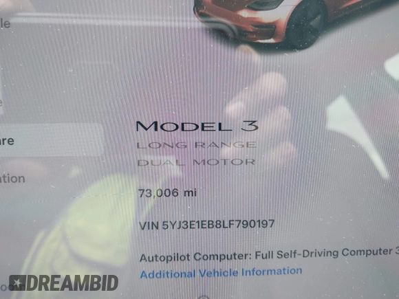 2020 Tesla Model 3 Long Range z VIN 5YJ3E1EB8LF790197, wystawiony jako IAAI lot #42053433 z przebiegiem 73 006 mil mil oraz . Historia ofert i sprzedaży dostępna na DreamBid. Obrazek 7.