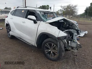 2021 Toyota Highlander L with VIN 5TDZZRAH7MS069048, listed as a IAAI auction lot 40980925 with Not provided miles and . Bid and sale history available at DreamBid. Image 1.