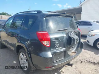 2008 Toyota RAV4 Sport z VIN JTMZD32V886058131, wystawiony jako IAAI lot #42439651 z przebiegiem 236 554 mil mil oraz . Historia ofert i sprzedaży dostępna na DreamBid. Obrazek 3.