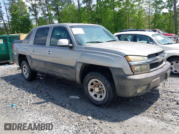 2003 Chevrolet Avalanche with VIN 3GNEC13T23G115201, listed as a IAAI auction lot 42088952 with 1 mi miles. Bid and sale history available at carsss.com. Image 1.