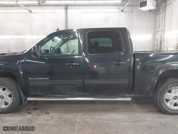 2009 Chevrolet Silverado 1500 LTZ with VIN 3GCEK33399G285667, listed as a IAAI auction lot 41253363 with 219,199 mi miles. Bid and sale history available at carsss.com. Image 14.