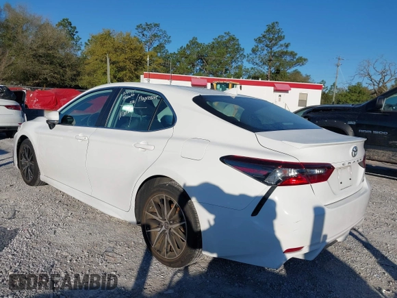 2023 Toyota Camry SE z VIN 4T1G11AKXPU153288, wystawiony jako IAAI lot #41816589 z przebiegiem 33 708 mil mil oraz . Historia ofert i sprzedaży dostępna na DreamBid. Obrazek 3.