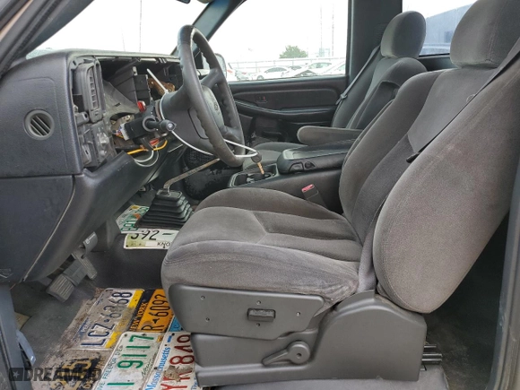 2000 Chevrolet Silverado 1500 with VIN 1GCEC14VXYZ225834, listed as a Copart auction lot 80225944 with 133,381 mi miles and Salvage Title. Bid and sale history available at carsss.com. Image 7.