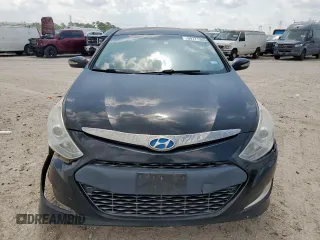 2012 Hyundai Sonata Hybrid z VIN KMHEC4A45CA056676, wystawiony jako Copart lot #59771345 z przebiegiem 200 353 mil mil oraz Czysty tytuł • Clean title. Historia ofert i sprzedaży dostępna na DreamBid. Obrazek 5.