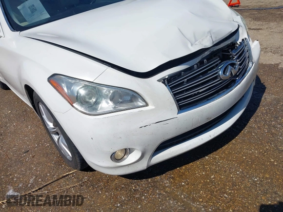 2011 Infiniti M with VIN JN1BY1AP8BM325061, listed as a IAAI auction lot 41765214 with 289,990 mi miles and . Bid and sale history available at DreamBid. Image 18.