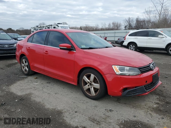 2013 Volkswagen Jetta Sedan SE with VIN 3VWDP7AJ3DM215465, listed as a Copart auction lot 88479735 with 135,838 mi miles and Non Repairable. Bid and sale history available at carsss.com. Image 4.