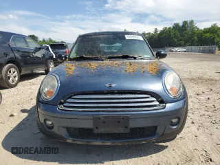 2009 MINI Hardtop z VIN WMWMF33569TU75900, wystawiony jako Copart lot #63092645 z przebiegiem 133 500 mil mil oraz Czysty tytuł • Clean title. Historia ofert i sprzedaży dostępna na DreamBid. Obrazek 5.