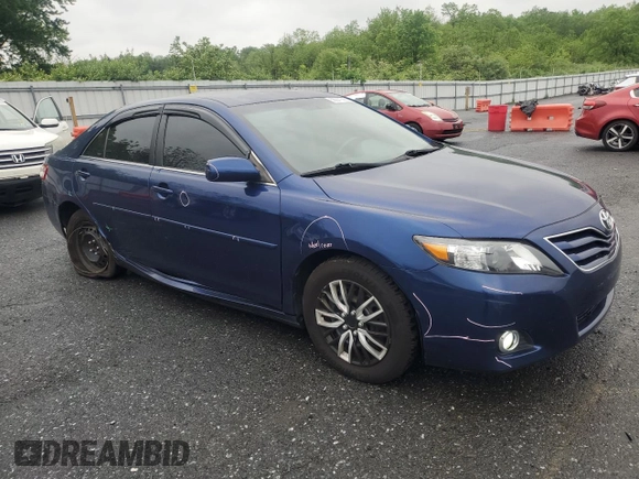 2010 Toyota Camry z VIN 4T1BF3EK0AU549366, wystawiony jako Copart lot #56641385 z przebiegiem 250 625 mil mil oraz Szkoda całkowita • Salvage title. Historia ofert i sprzedaży dostępna na DreamBid. Obrazek 4.